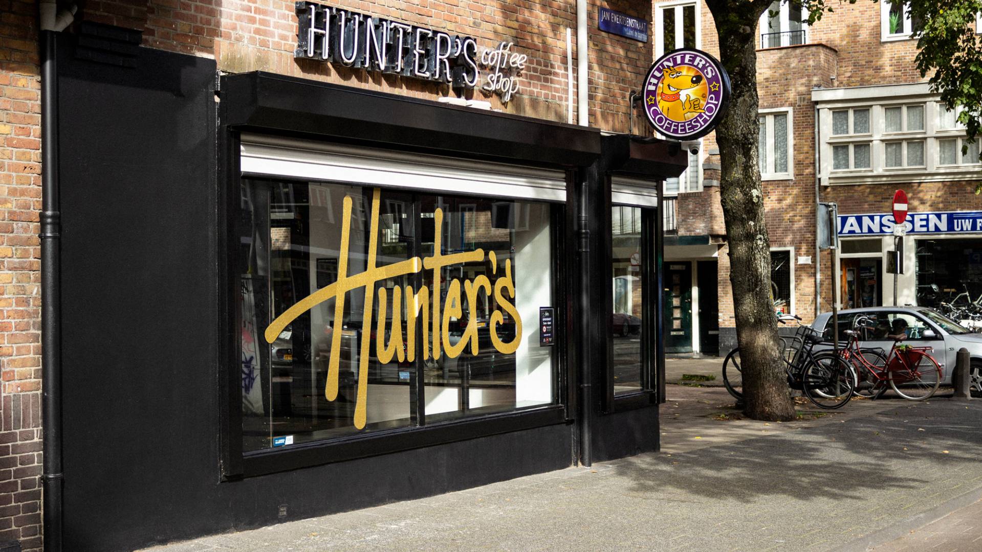 Hunters Coffeeshop 5