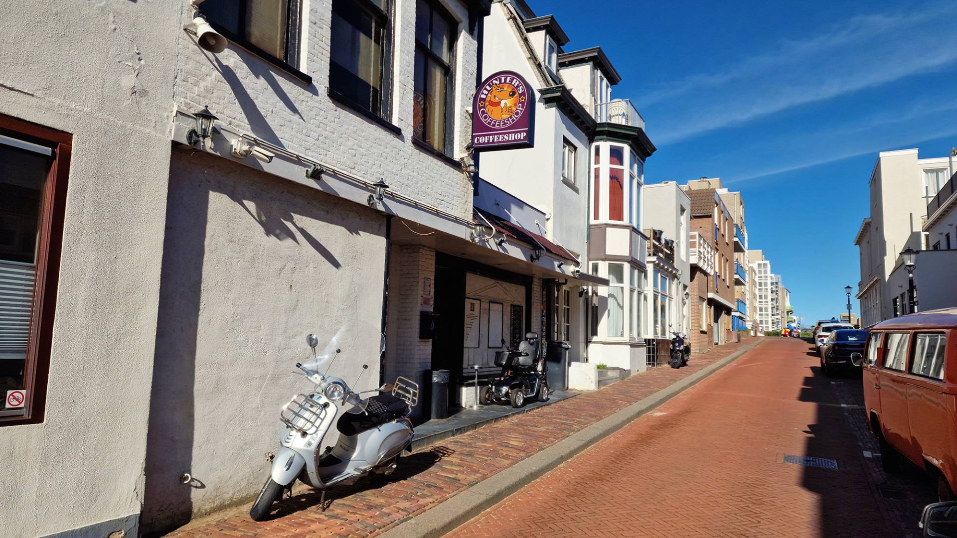 Hunter's Coffeeshop 3