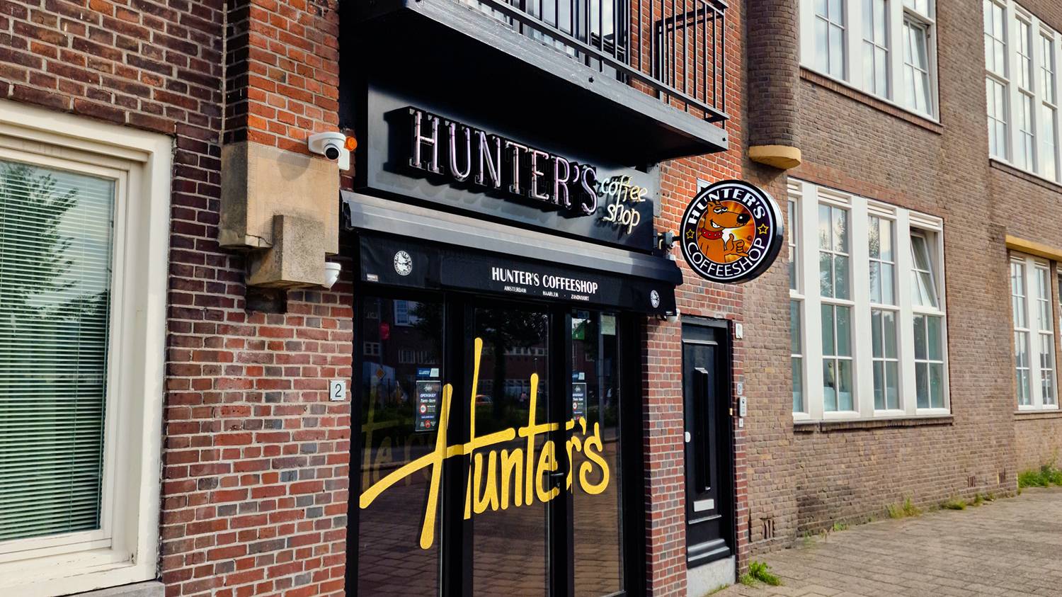 Hunters Coffeeshop / Branch 2