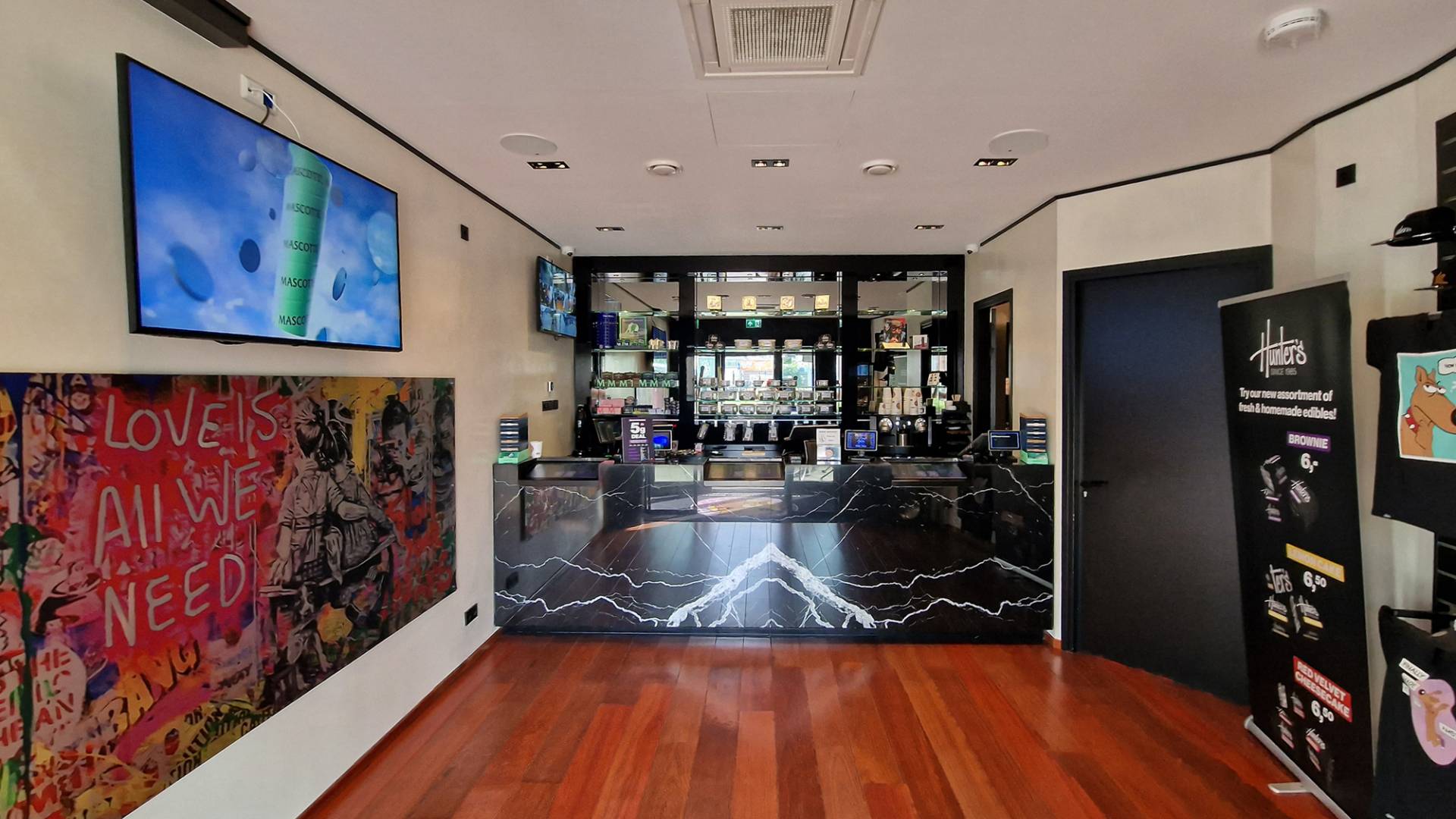 Hunters Coffeeshop / Branch 3