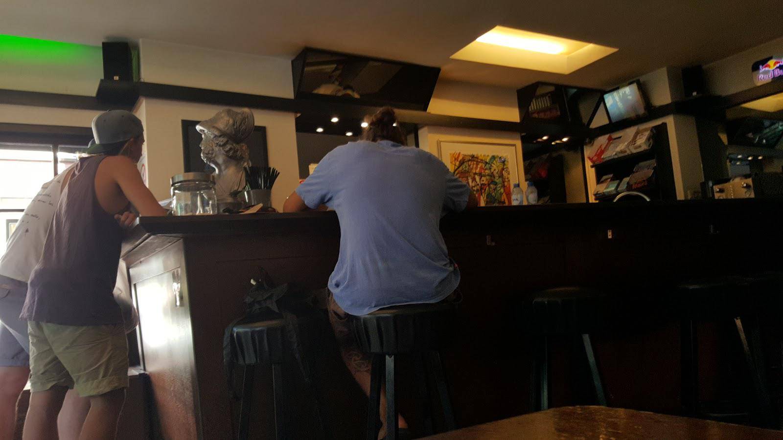Coffeeshop Solo 4