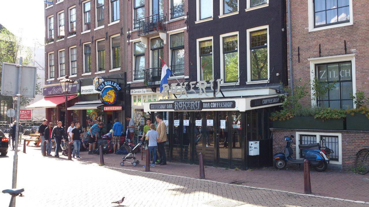 The Store Coffeeshop 2