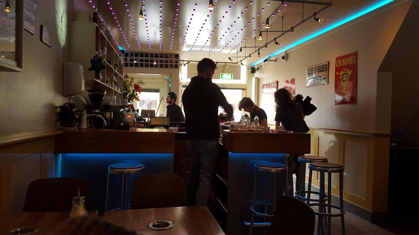 Coffeeshop Maximillian 2
