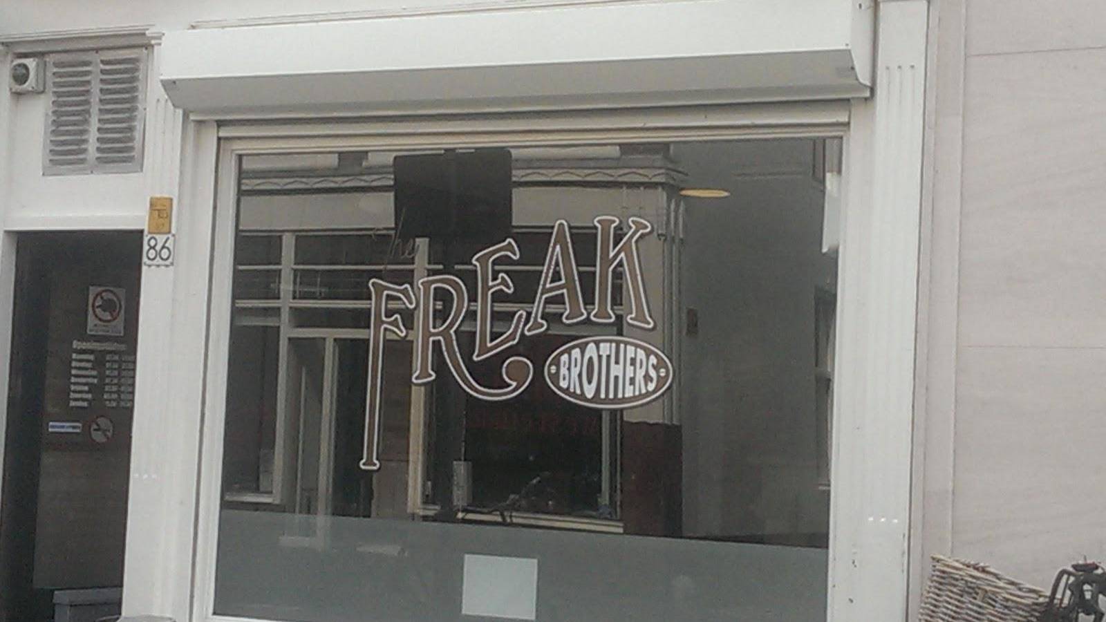 Coffeeshop The Freak Brothers 2