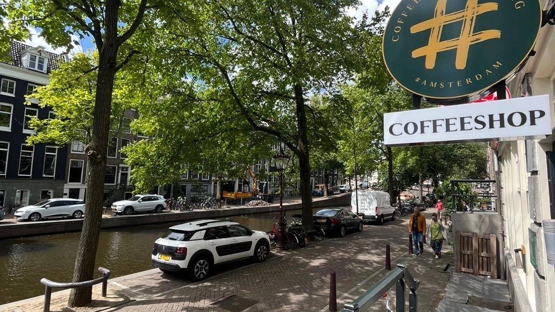 Coffeeshop Hashtag 3