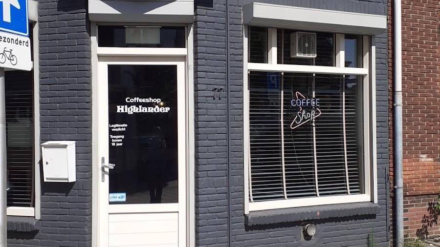 Coffeeshop Highlander 2
