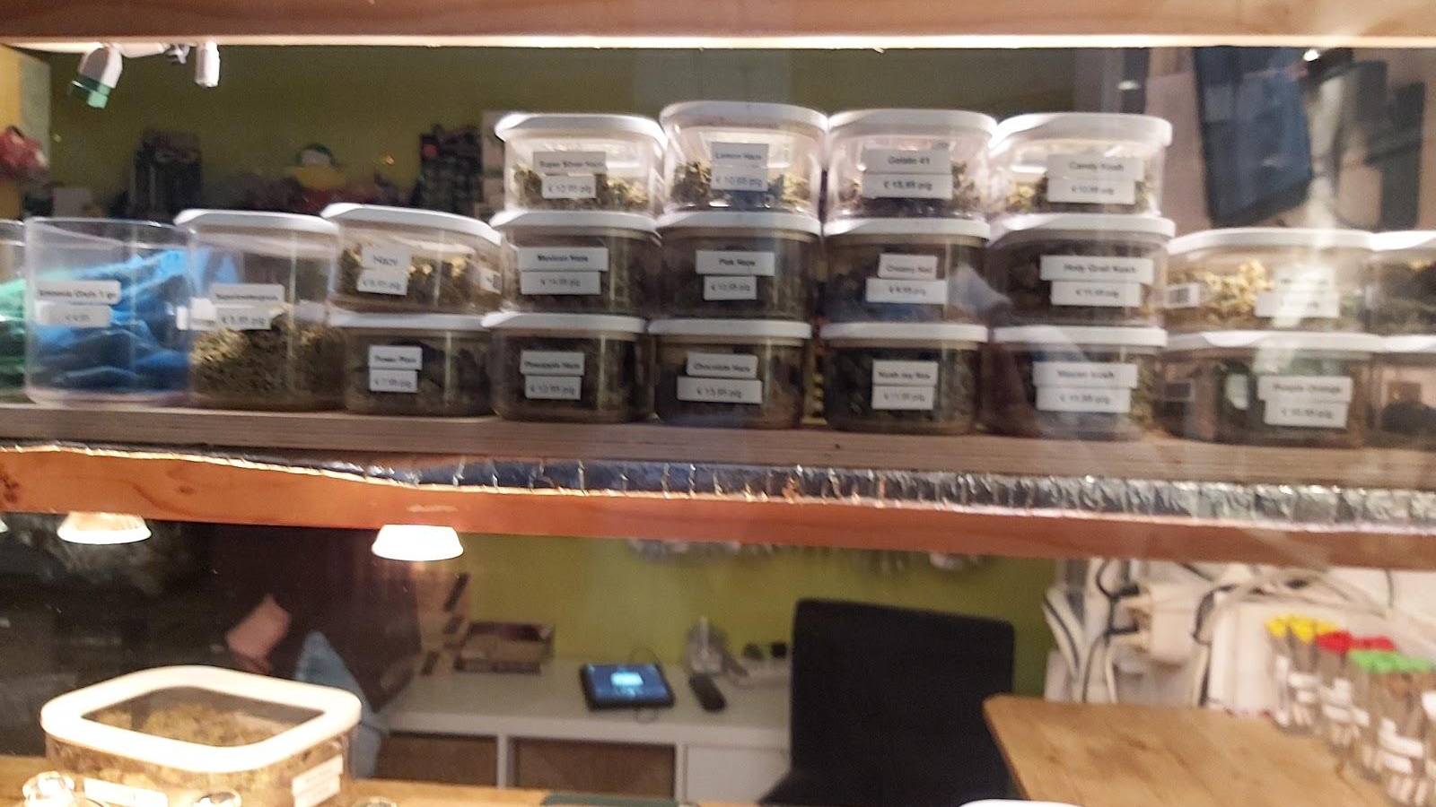 Takeaway Coffeeshop 3
