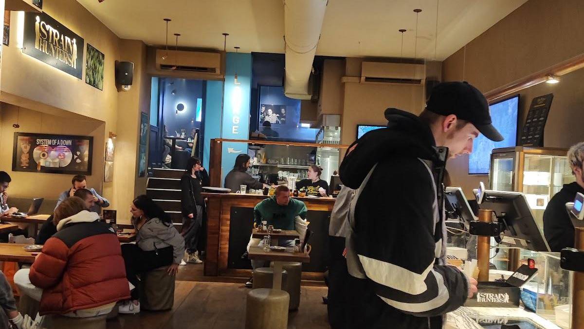 Greenhouse Coffeeshop 3