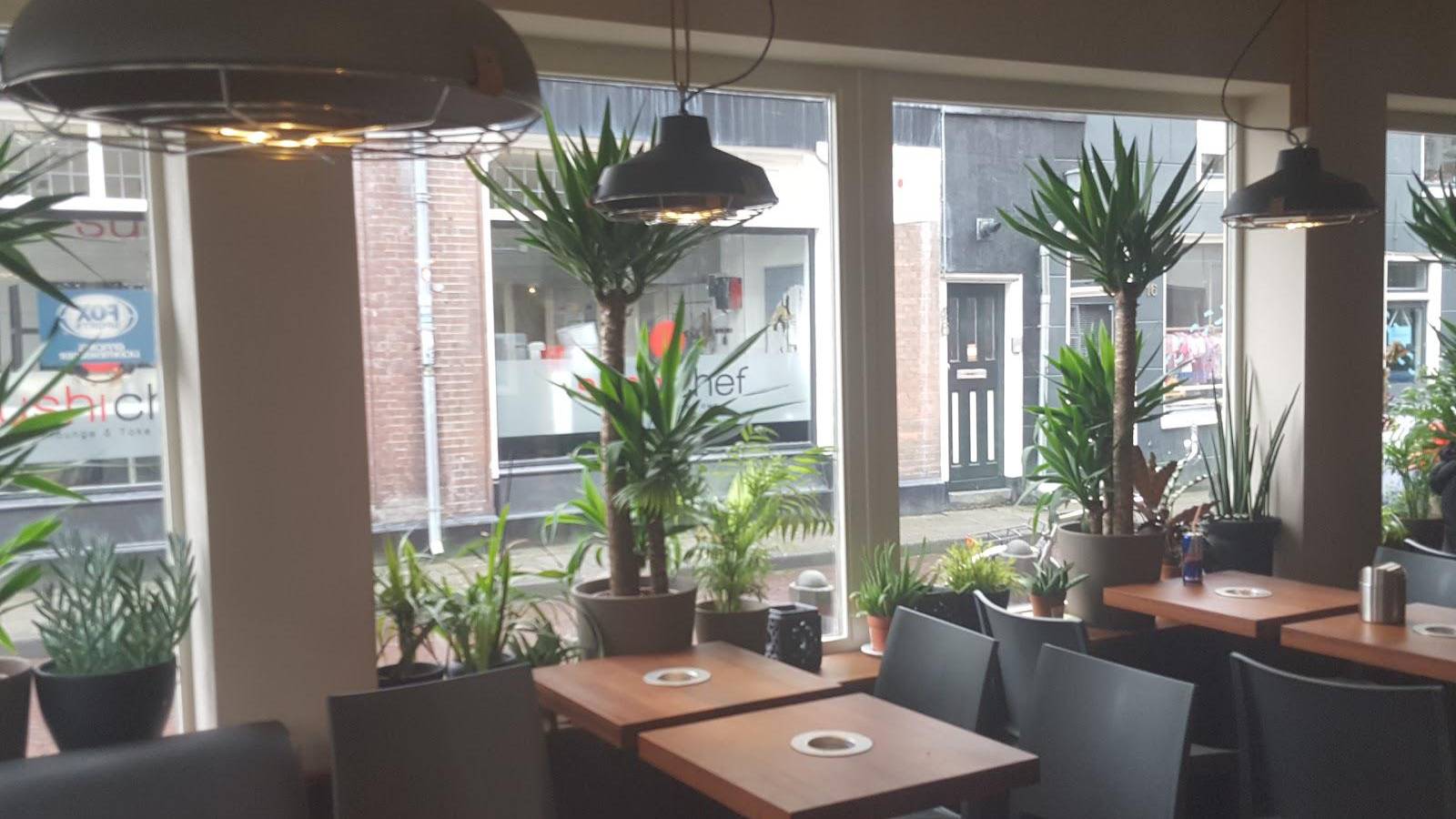 Maximillian Coffeeshop 2