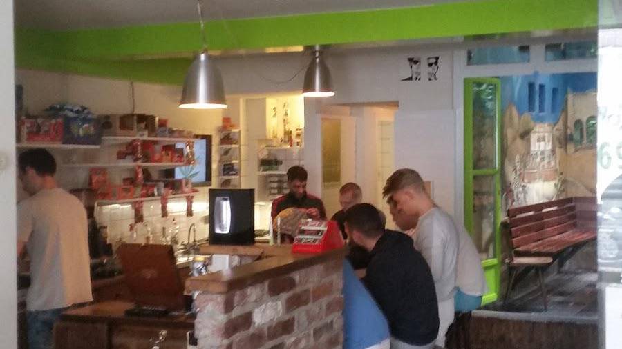 Coffeeshop Club 69 3