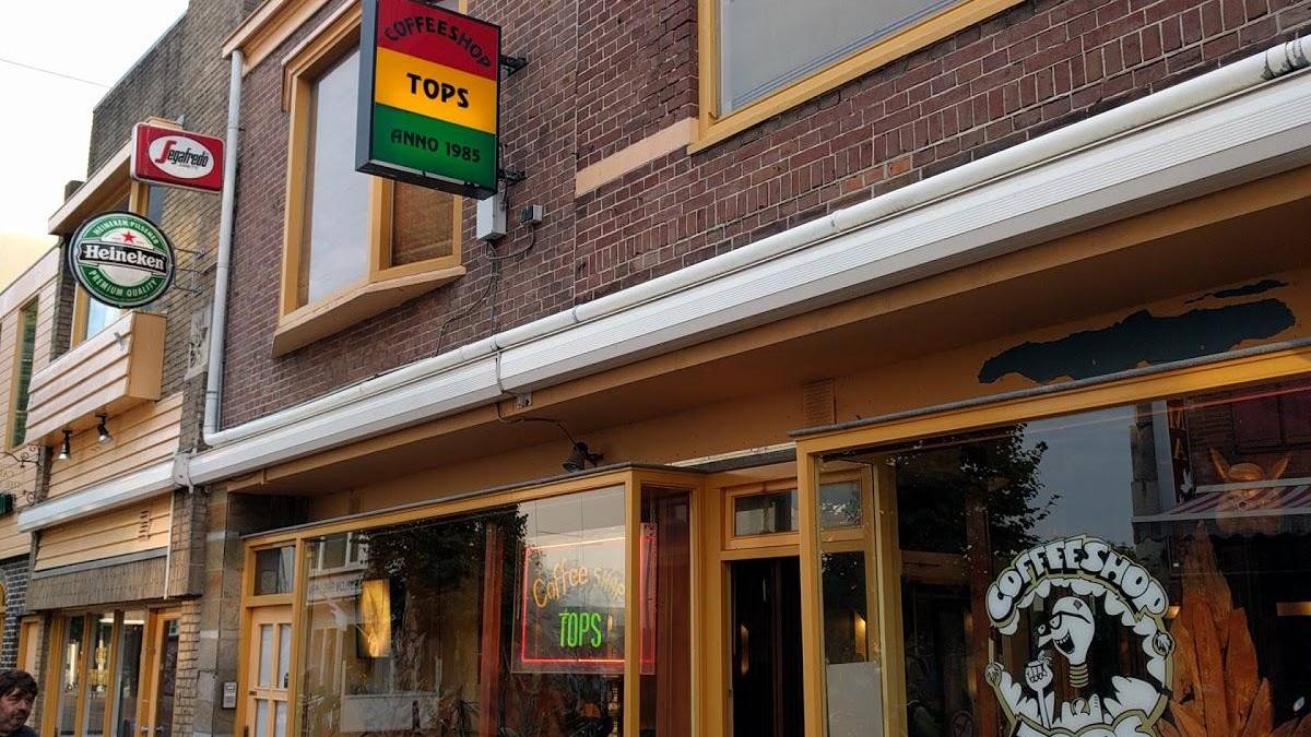 Tops Coffeeshop 2