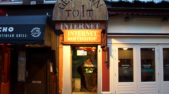 The Internet Cafe Coffeeshop 4