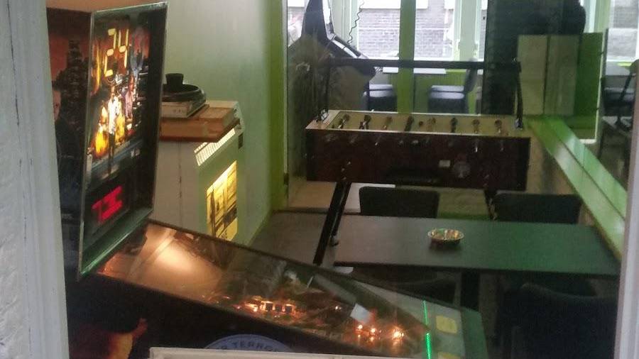 Coffeeshop Club 69 4
