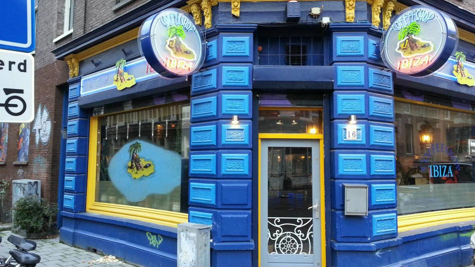 Coffeeshop IBIZA 2